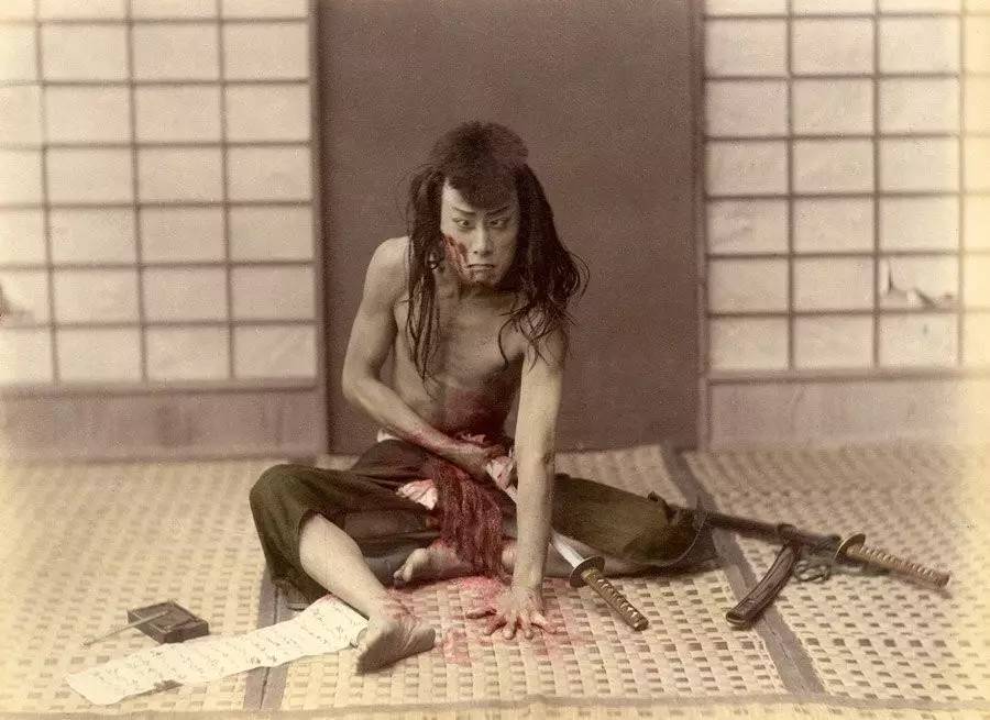 日本有女的切腹自尽吗_日本切腹自尽的意义