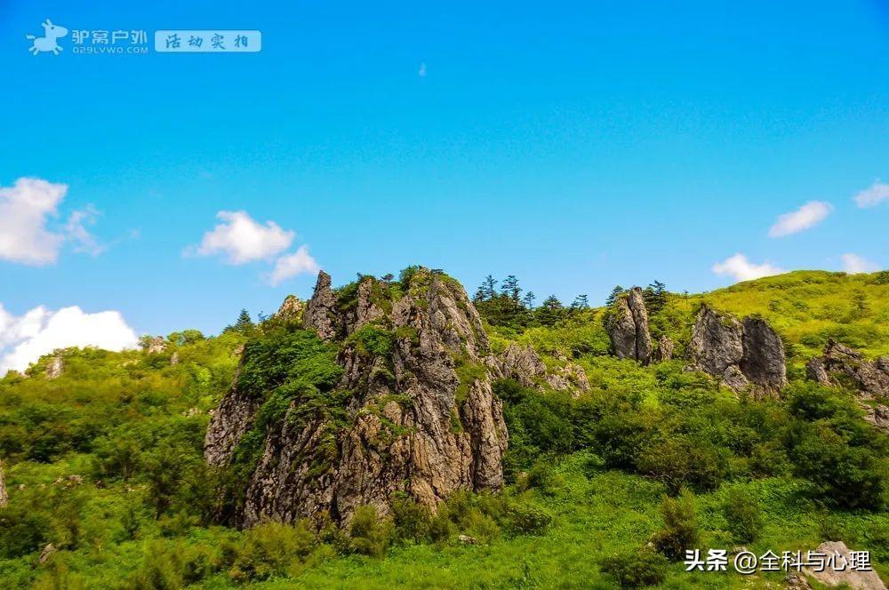 夏天去哪里旅游好_夏天旅游必去十大景点