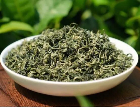 绿茶红茶的区别是什么_绿茶红茶哪个更健康