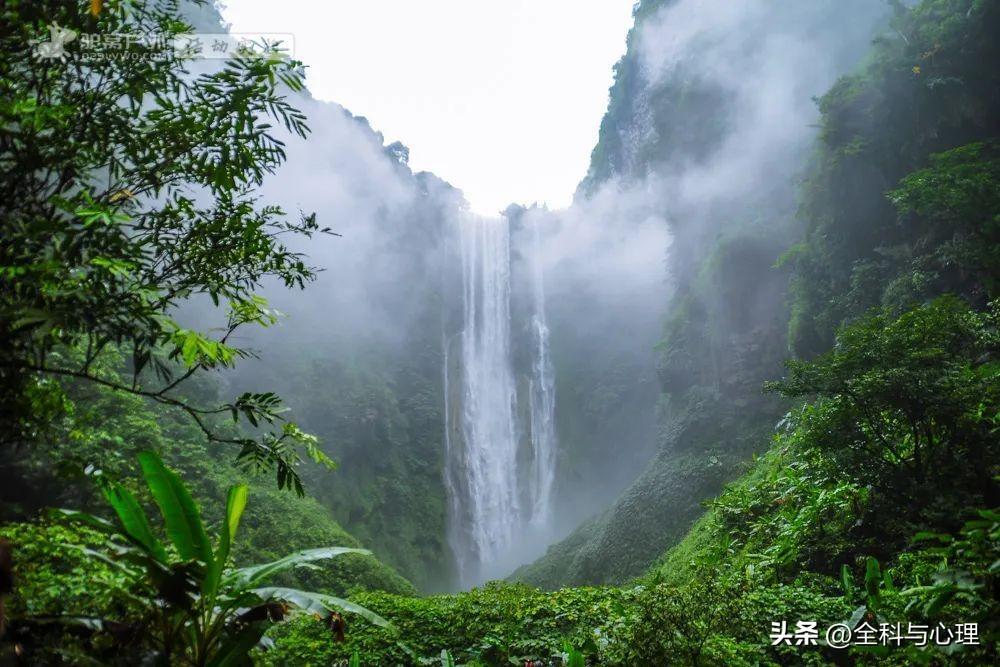 夏天去哪里旅游好_夏天旅游必去十大景点