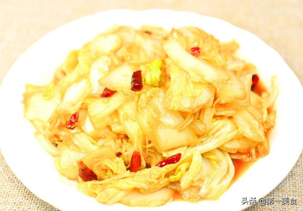 酸辣白菜怎么做_简单腌酸辣白菜的做法