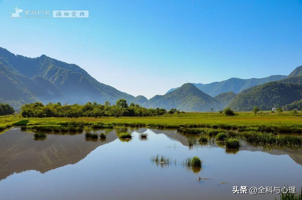 夏天去哪里旅游好_夏天旅游必去十大景点