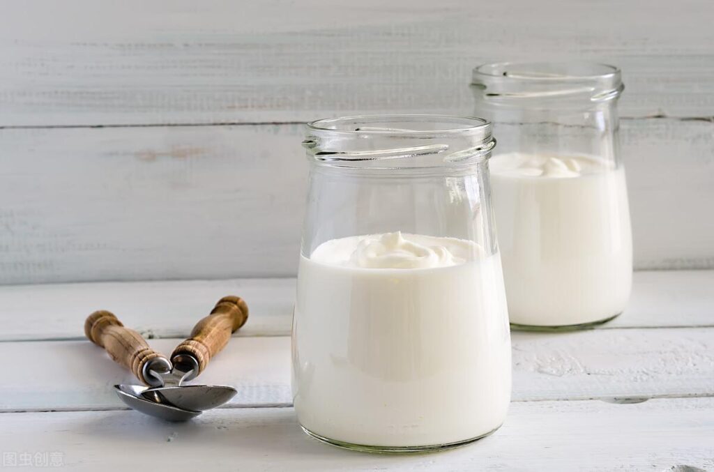 酸奶纯牛奶鲜奶哪个更营养_适合什么样的人群