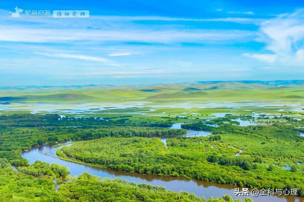 夏天去哪里旅游好_夏天旅游必去十大景点