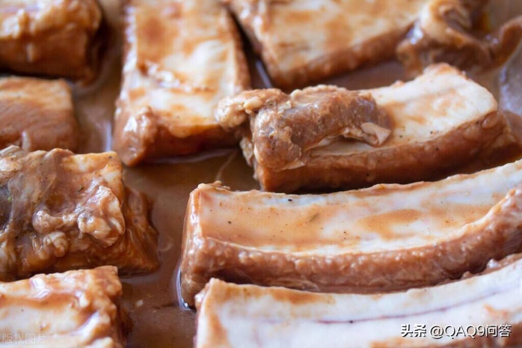 蒜香排骨怎么烧好吃_蒜香排骨的做法步骤窍门