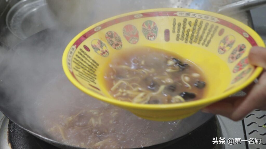 胡辣汤是哪里的特产_家常胡辣汤的做法和配料