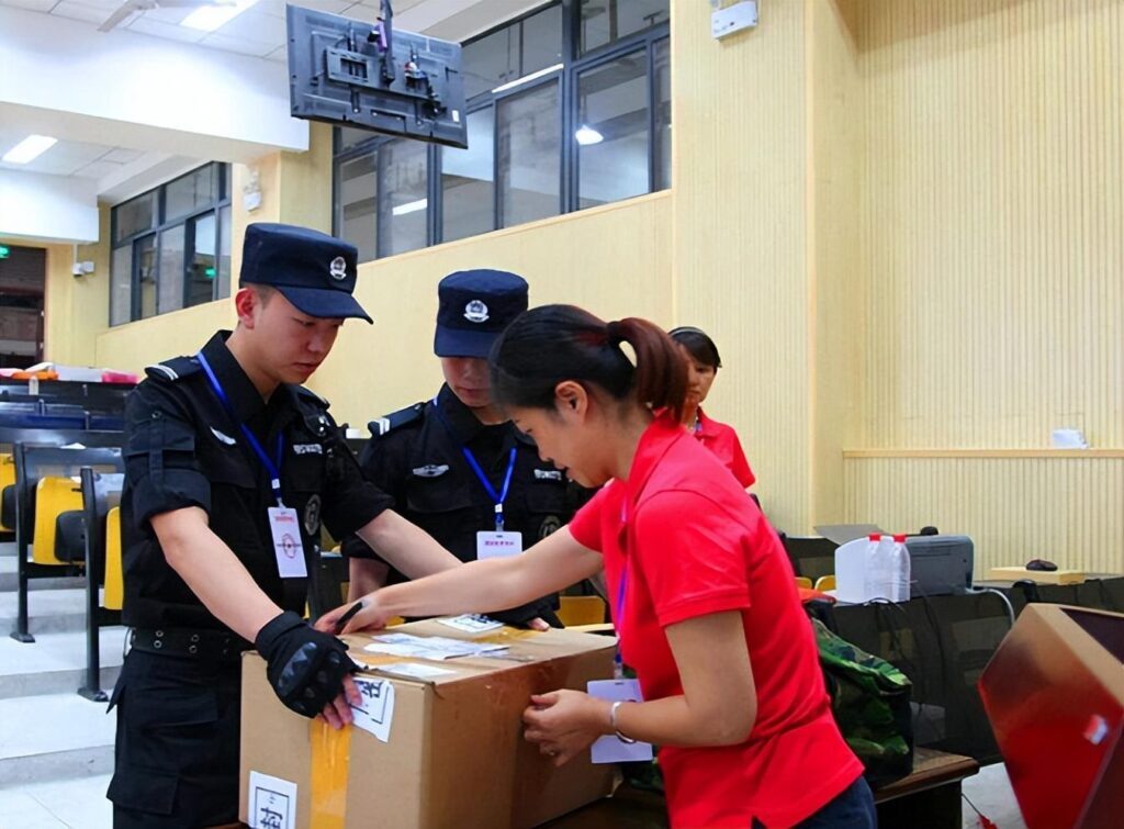 高考试卷在哪里印刷的_高考试卷押运是什么级别