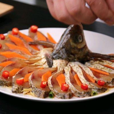 如何做孔雀开屏清蒸鱼_孔雀开屏清蒸鱼的做法