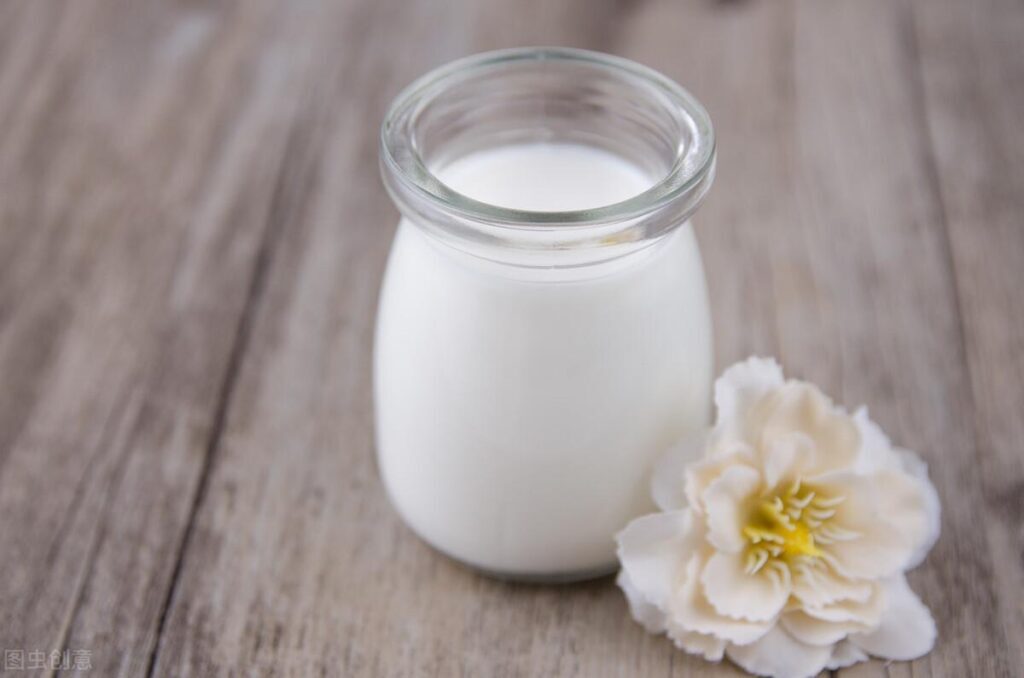 酸奶纯牛奶鲜奶哪个更营养_适合什么样的人群