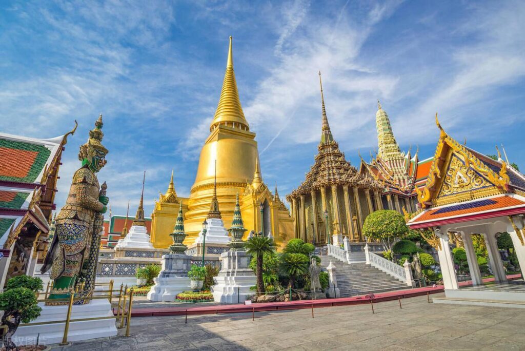 泰国旅游要带多少钱，去泰国玩带多少钱合适