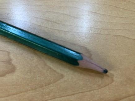 铅笔芯真的含铅吗？铅笔中的铅笔芯主要是什么材料？