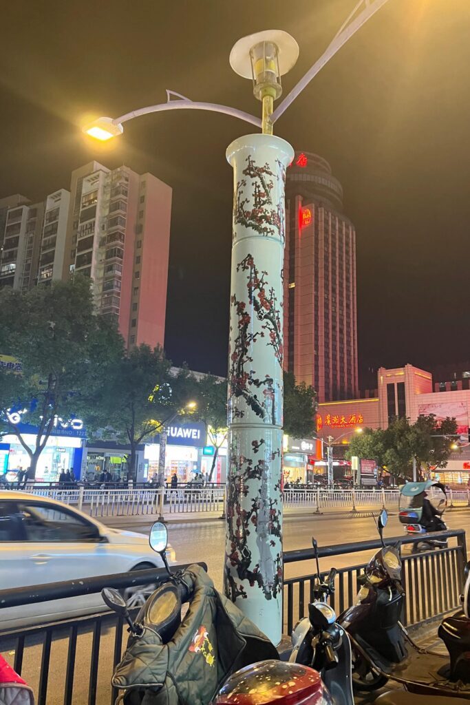景德镇去哪里买瓷器？景德镇哪里买陶瓷便宜又正宗？