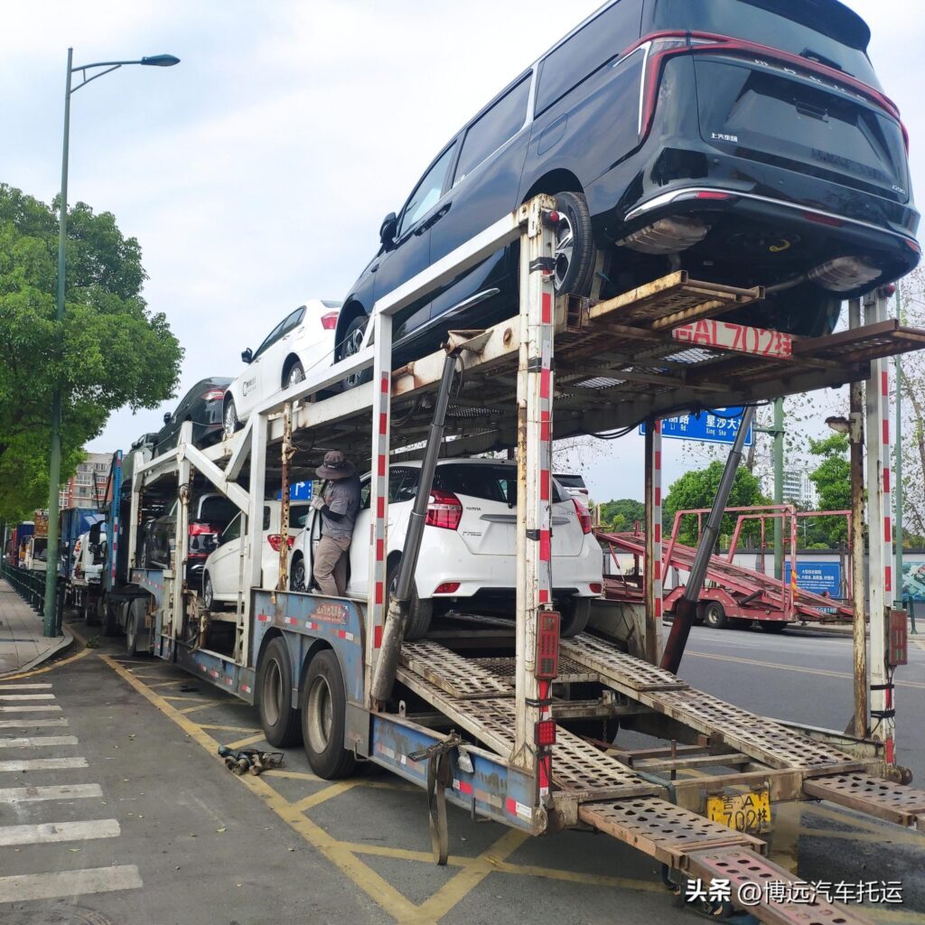 托运小汽车怎么收费，汽车托运收费标准