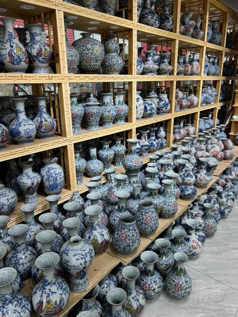 景德镇去哪里买瓷器？景德镇哪里买陶瓷便宜又正宗？