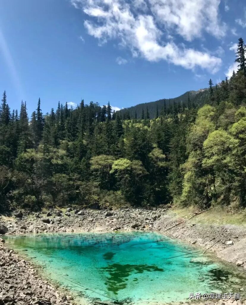 九寨沟自己去还是跟团 ，九寨沟旅游攻略