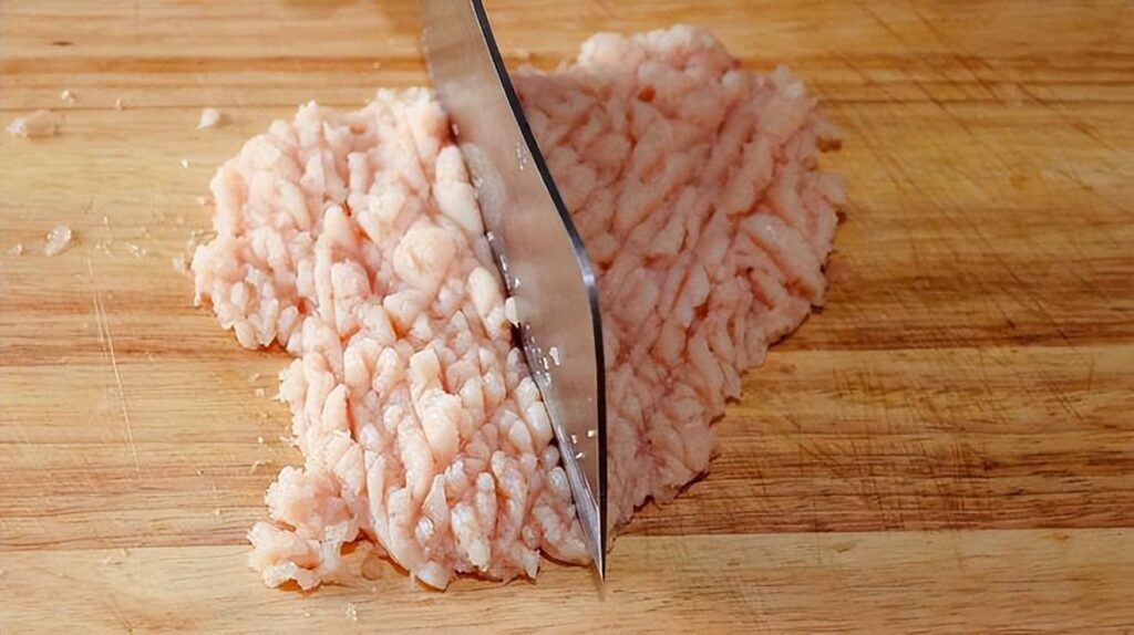 鸡胸肉有哪些好吃的做法，鸡胸肉简单又好吃的做法