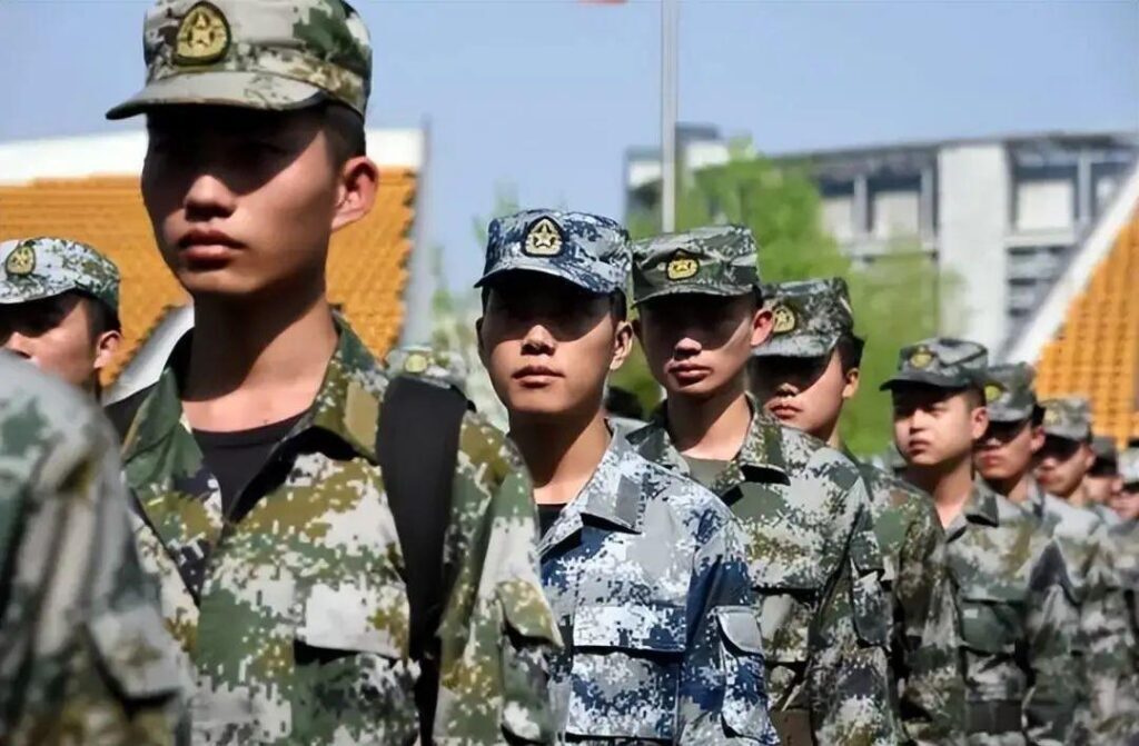 大学期间服兵役有什么好处,大学生征兵入伍的好处