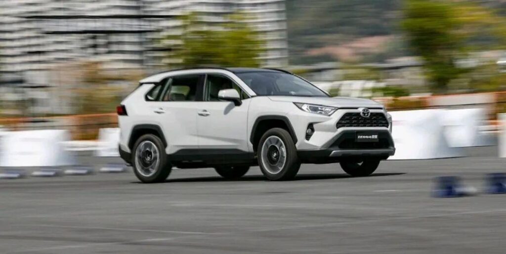 丰田rav4最低配价格多少_值得买吗