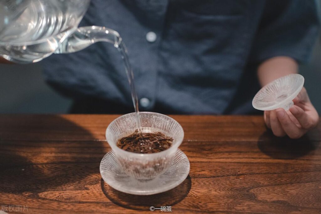经常喝红茶有什么好处，哪些人不适宜喝红茶