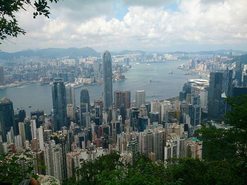 香港人生活压力大吗，在香港生存有多难