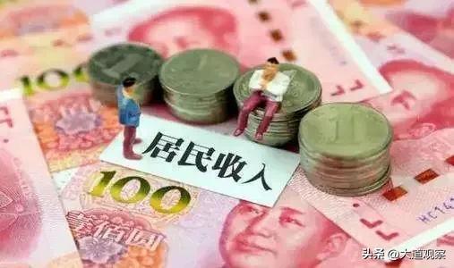 家庭人均年收入怎么算，年收入1～2万算贫困吗