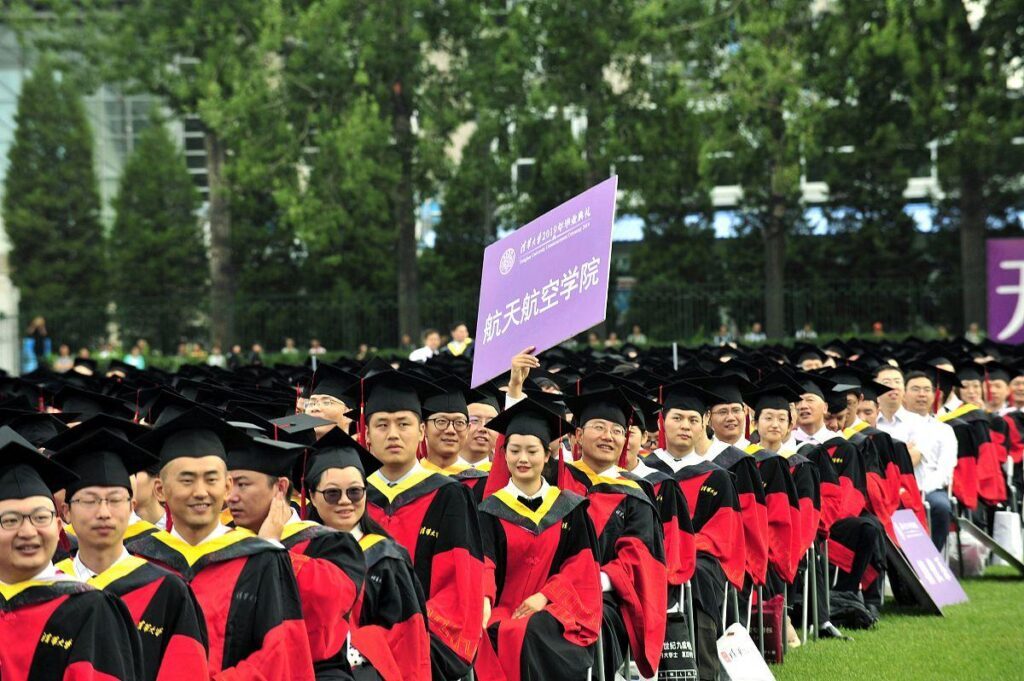 读专科还是民办本科，专科学校好还是民办本科好