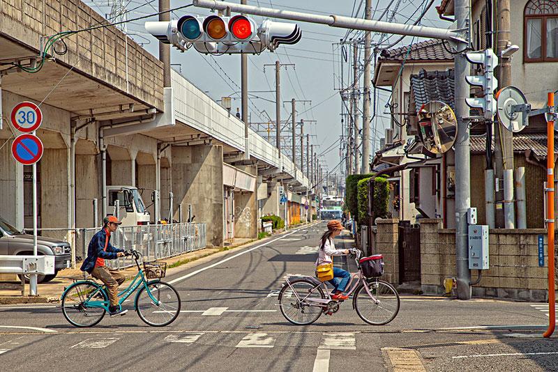 日本为什么没人敢闯红灯，日本为什么没人敢闯红灯