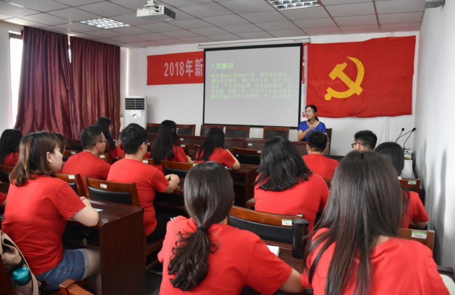 中国有多少党员，入党和不入党的区别