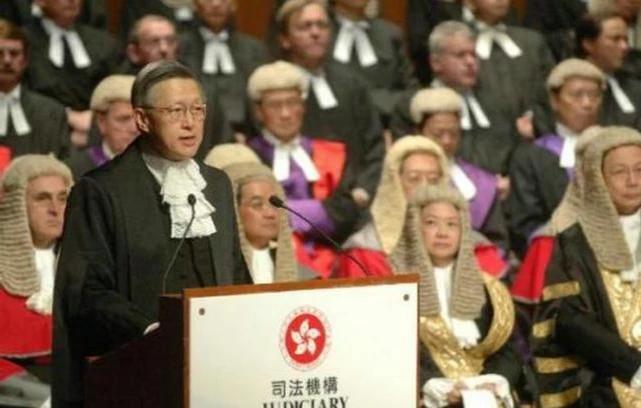 香港法官为什么要戴假发，法官戴假发的起源