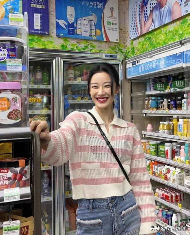 长发怎么扎比较酷，长发女生酷一点的扎发