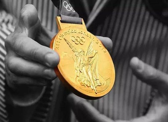 奥运金牌是纯金的吗，金牌为什么不用纯金呢
