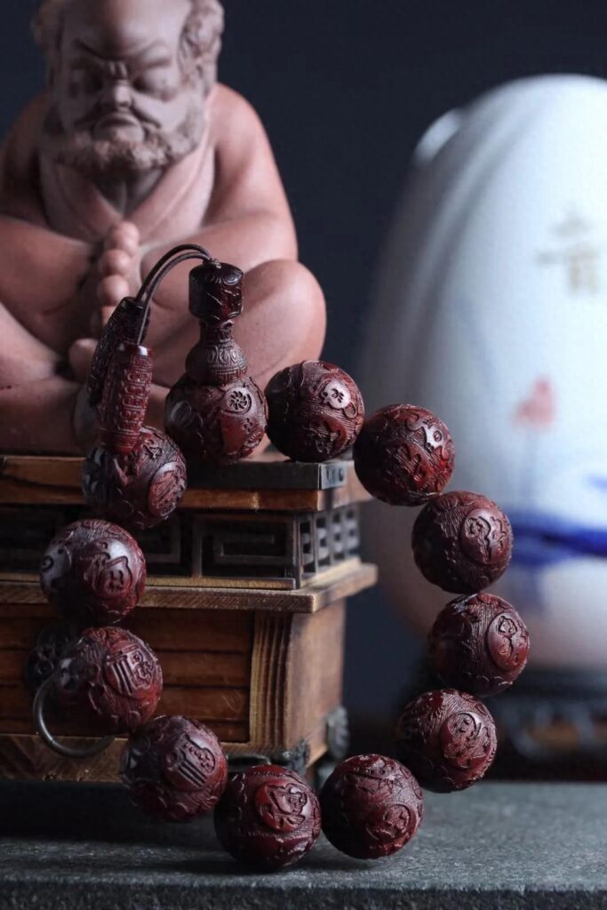 紫檀木怎么辨别真假，紫檀木市场价多少