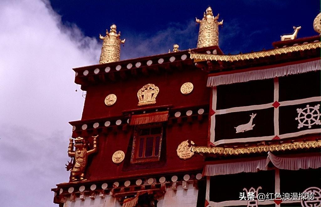香格里拉在云南哪个城市，香格里拉的具体位置