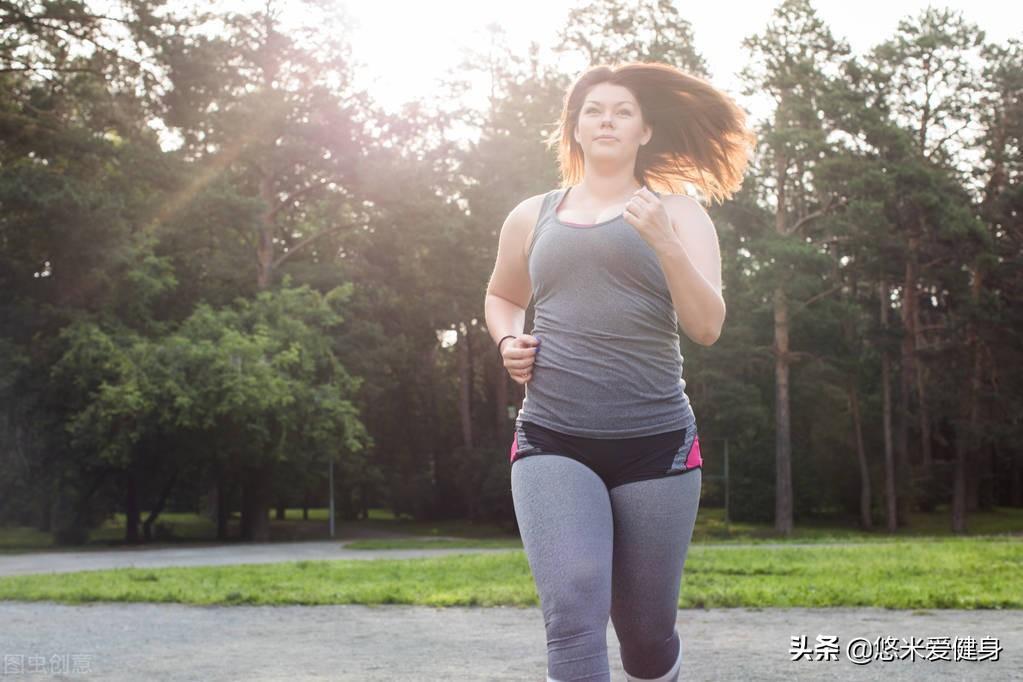 夏天太热适合跑步吗，夏天跑步更容易减肥吗