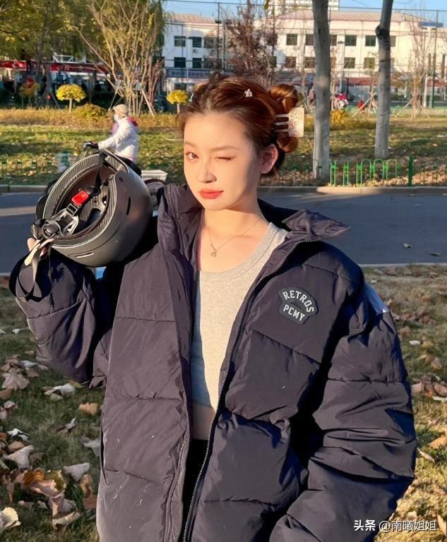 长发怎么扎比较酷，长发女生酷一点的扎发