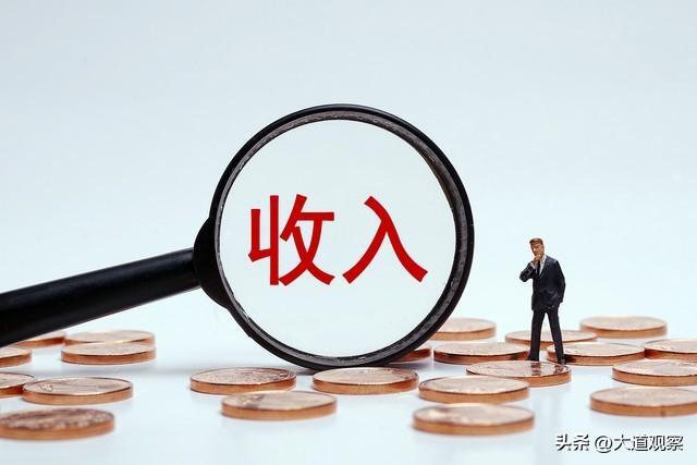 家庭人均年收入怎么算，年收入1～2万算贫困吗