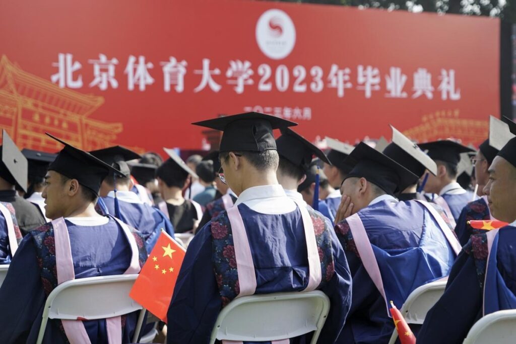 读专科还是民办本科，专科学校好还是民办本科好