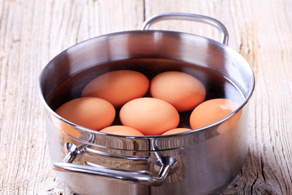 煮鸡蛋要煮多久，煮鸡蛋是冷水煮还是开水煮