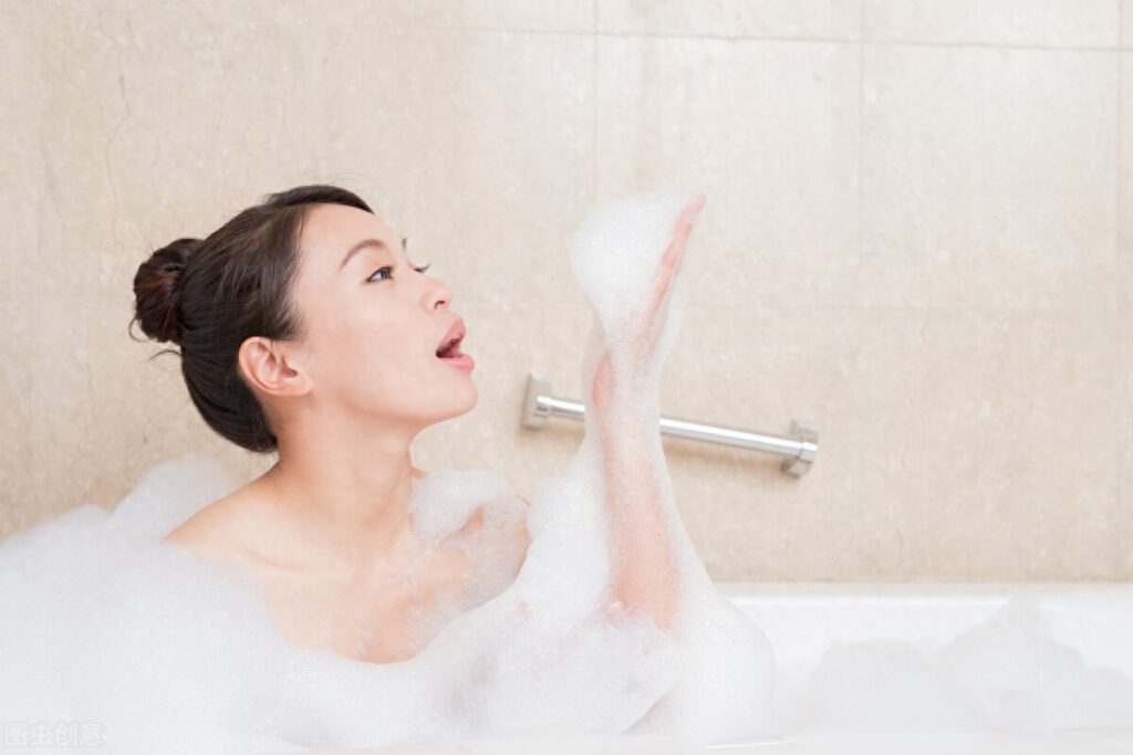 女生裸睡有什么好处，长期裸睡的人会怎样