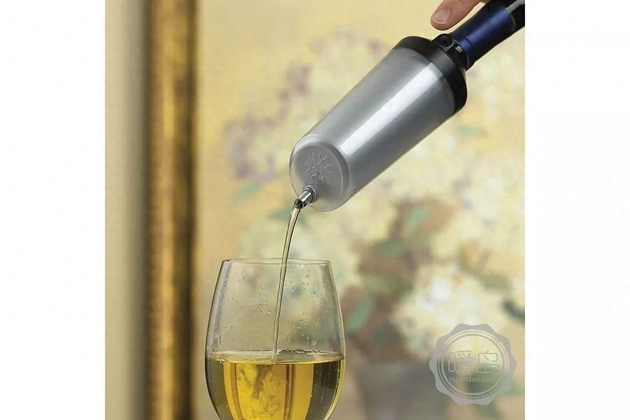 如何冰镇葡萄酒好喝，红葡萄酒能不能冰镇