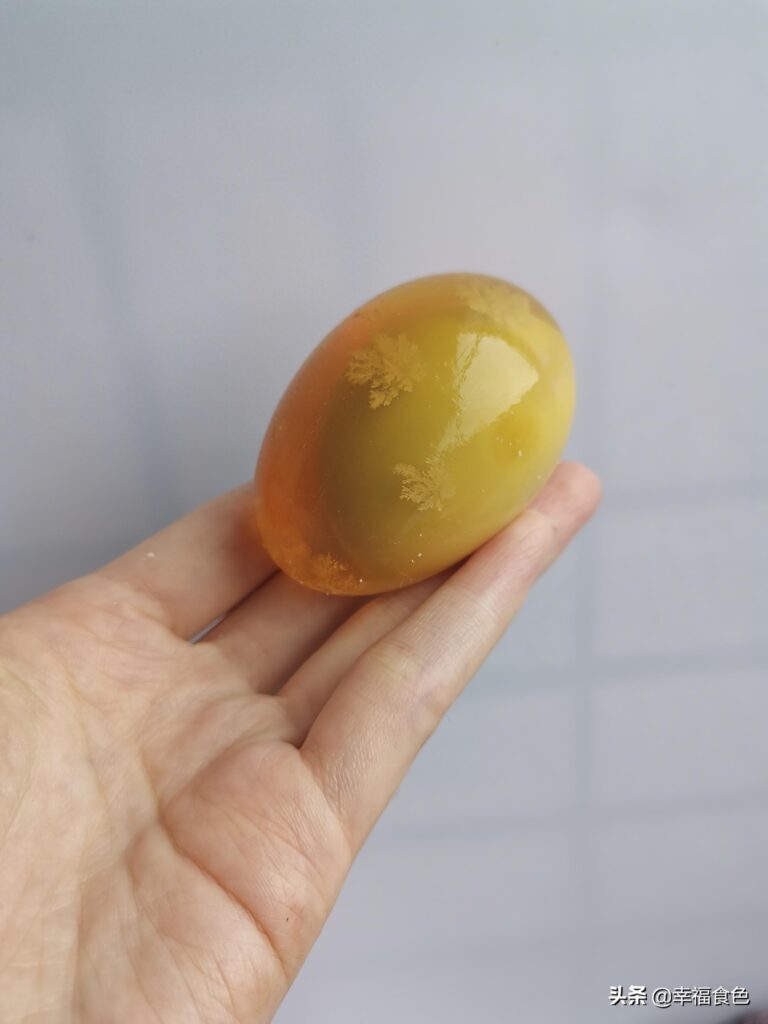 松花蛋怎么制作，自制松花蛋最简单的方法