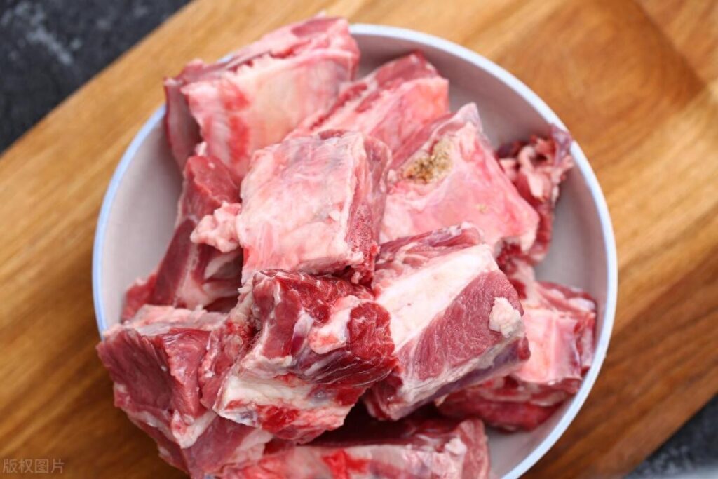 为什么炒的牛肉嚼不烂，怎样炒的牛肉丝又软又嫩