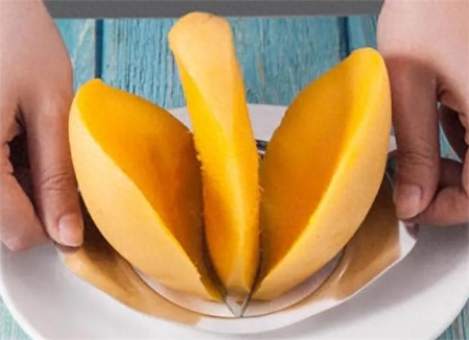 芒果怎么切方便吃，吃芒果不脏手的小窍门