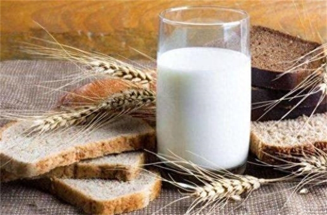 高钙牛奶和纯牛奶哪个好，高钙奶和纯牛奶有什么区别