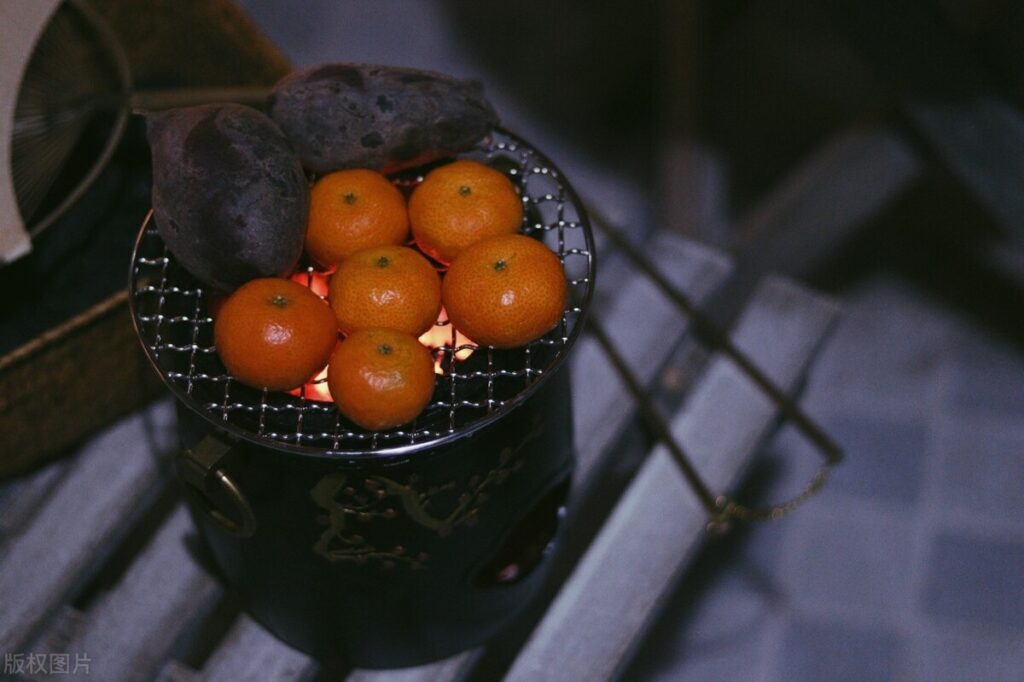 烤橘子趁热吃还是放凉吃，烤橘子的功效与作用