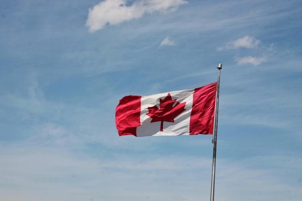 移民加拿大需要哪些条件，加拿大移民的要求和条件