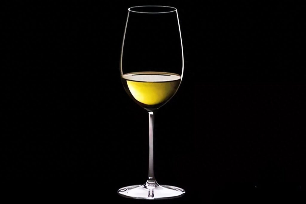 如何选择葡萄酒杯，葡萄酒用什么杯子喝最好