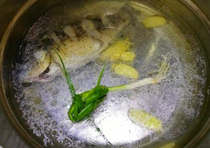 清炖鱼怎么做好吃，清炖鱼汤的用料及步骤