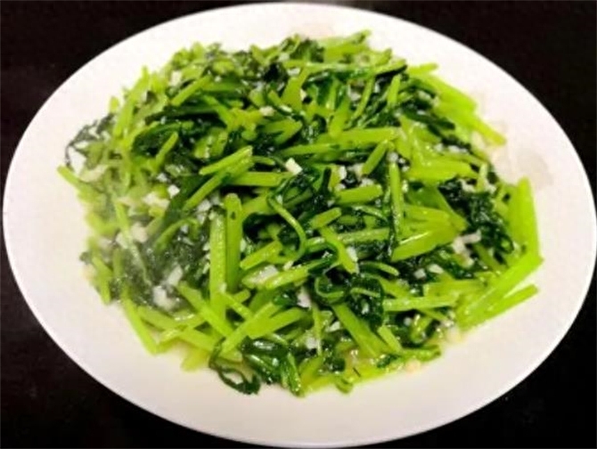 蒜蓉茼蒿怎么炒好吃，蒜蓉茼蒿的做法步骤