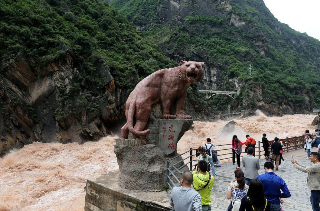 丽江在哪个城市，丽江旅游攻略必去景点